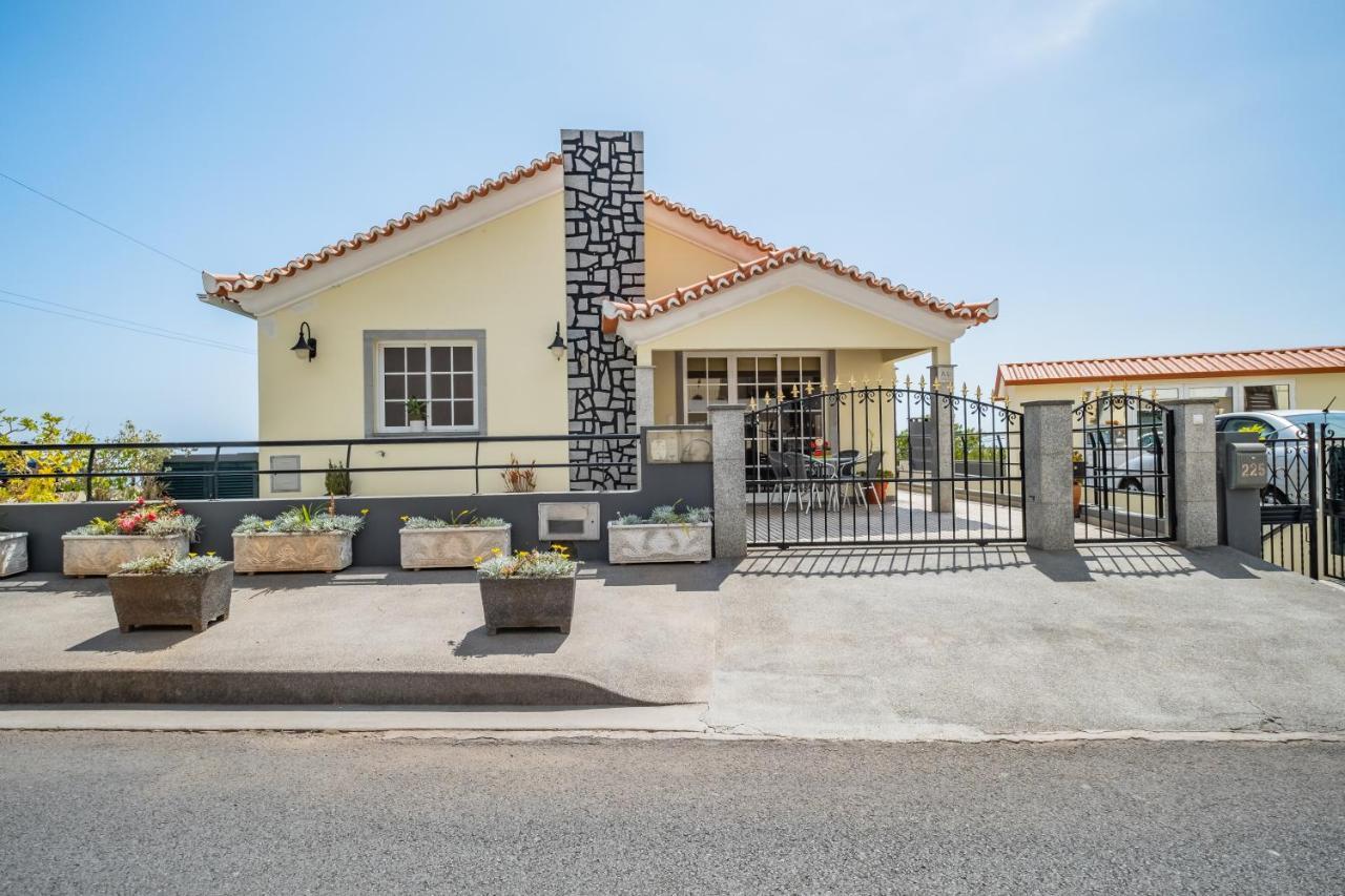 Casa Flor Do Campo Holiday home Calheta (Madeira)